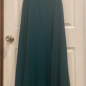 Selling a dark green long dress. Only worn 1 time
